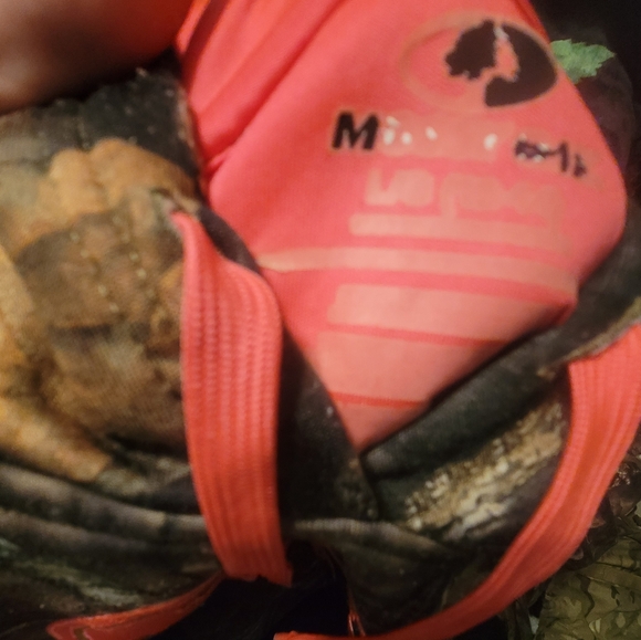 Mossy Oak woman's pink fleece camouflage hoodie - Picture 10 of 11